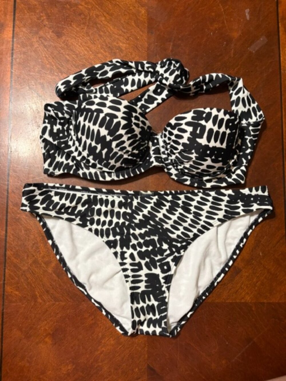 Old Navy Black & White Bikini size M